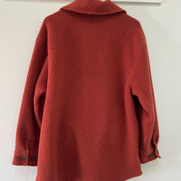 Patagonia NWOT Retro Pile Shacket in Color Burnished Red; Size L - Picture 4 of 4